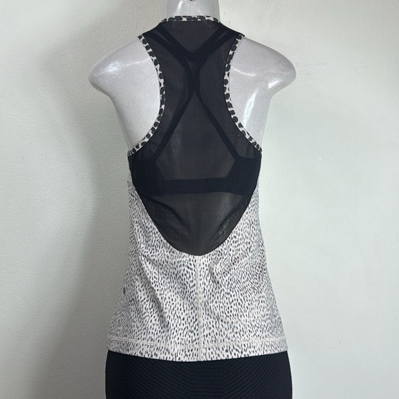 (A1) Lululemon Leopard Print Women's Tank Top, Sz 8 - Picture 5 of 11